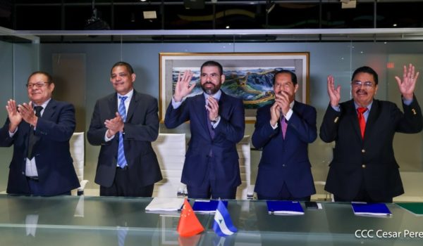 Dictadura autoriza «acuerdo de facilidad de crédito» por más de 400 millones de dólares para una empresa china