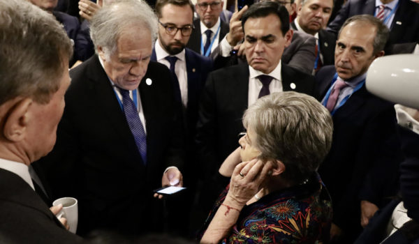 La OEA y la UE piden al Congreso de Guatemala que le entregue el poder a Arévalo