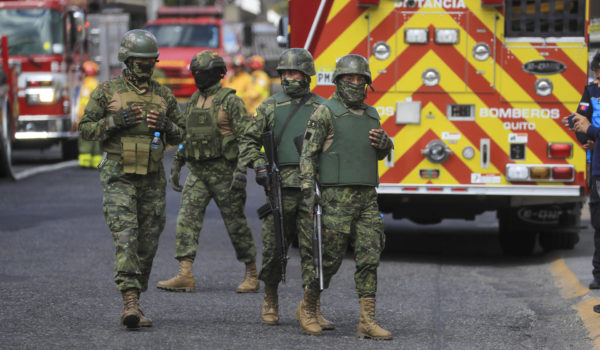 Dos muertos y nueve heridos en un incendio «terrorista» en una discoteca de Ecuador