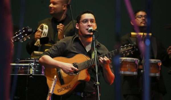 Familiares del guitarrista Cristopher Arauz piden ayuda para repatriar su cuerpo a Nicaragua