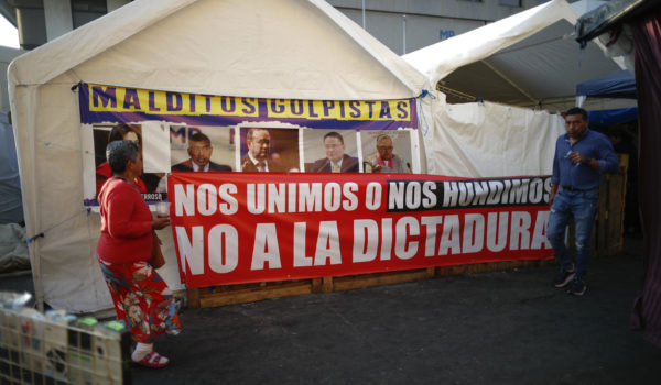 Se eleva la tensión en Guatemala a solo tres días de la investidura de Arévalo de León