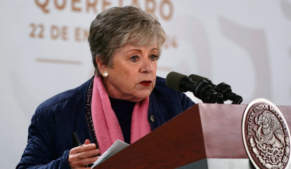 México afirma que la migración se ha reducido a la mitad tras su reunión con EEUU