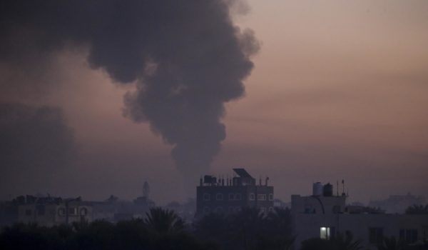 Unos 200 muertos en las últimas horas en Gaza, donde hospitales de Jan Yunis siguen asediados