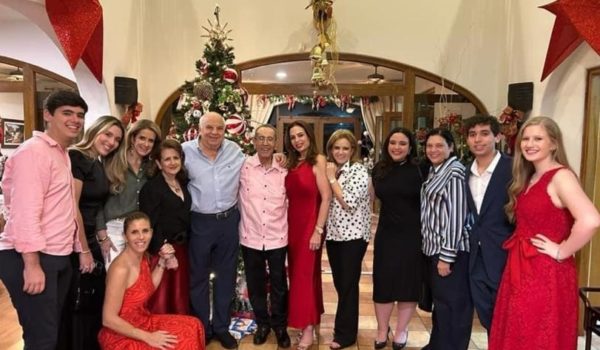 El pacto Ortega Alemán le permite al expresidente y a su desterrada esposa celebrar la Navidad en Panamá