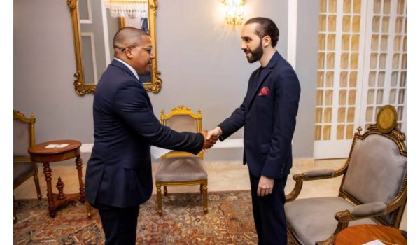 Nicaragua queda sin embajador en El Salvador