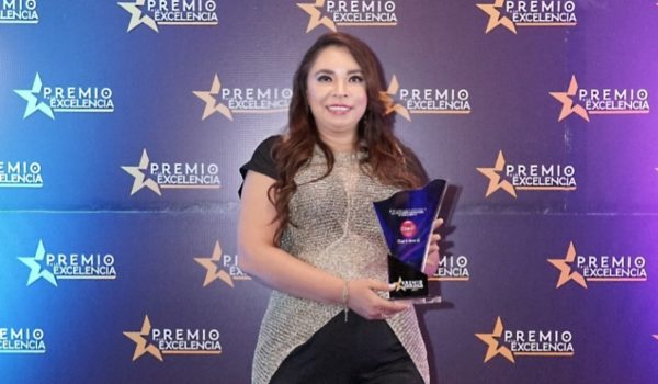 Claro recibe Premio a la Excelencia