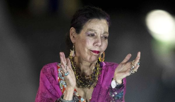 Apodos contra el poder: Ortega y Murillo en boca del pueblo