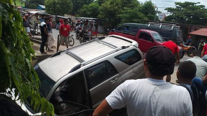 Así quedó la camioneta conducida por Bayardo Meneses, ultimado por pistoleros. LA PRENSA/Redes sociales

