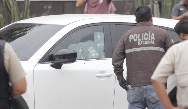 El asesinato del fiscal que investigaba el asalto al canal de TV convulsiona otra vez a Ecuador