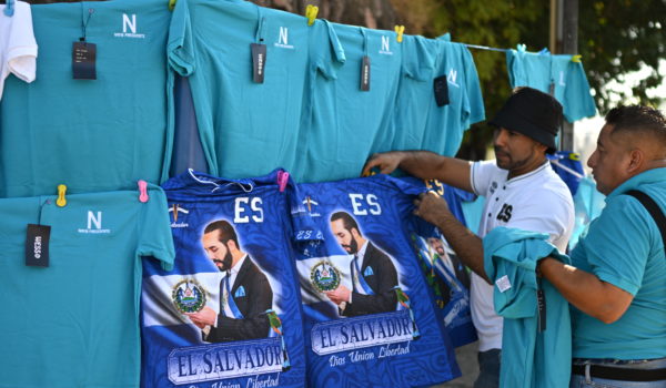 El Salvador mide en las urnas la abrumadora popularidad de Bukele