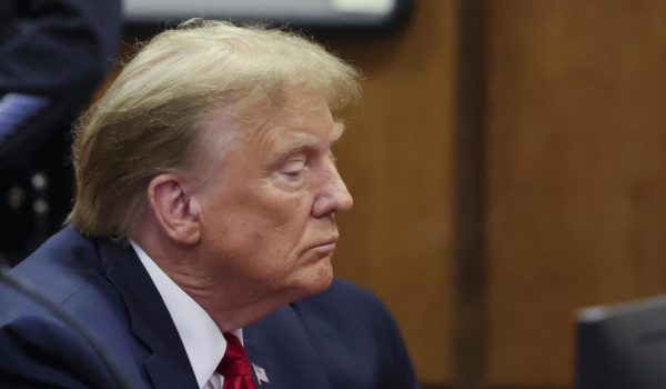 Confirman el juicio a Trump por pagos a la actriz porno Stormy Daniels para el 25 de marzo