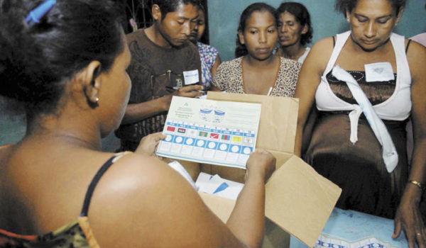 Partidos políticos con dificultades para llenar lista de candidatos y conseguir fiscales para la farsa electoral del Caribe