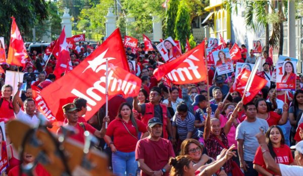 FML, El Salvador