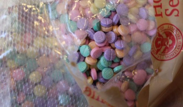 Diez datos sobre el fentanilo, la “droga zombie” que ya es una epidemia 