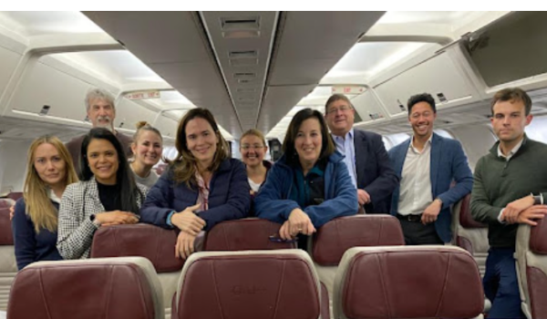 Las primeras palabras que oyeron los presos políticos en el avión: «Hoy comienza un nuevo día»