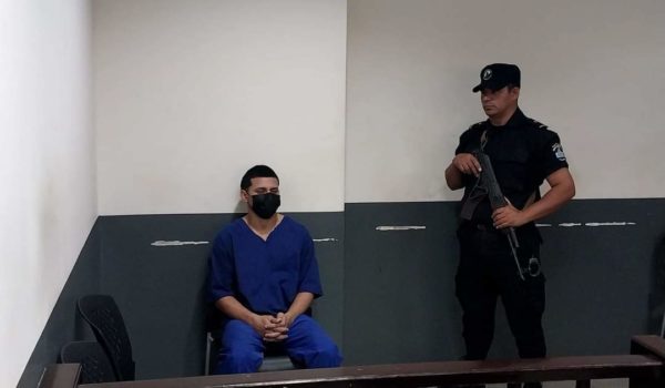 Madre de Dereck Gómez: «No fue solo su vida la que se llevaron, también se llevaron la mía»