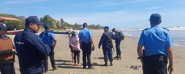 Encuentran cadáver de niña de 7 años que se ahogó en playa de San Diego