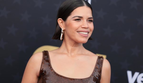 America Ferrera, actriz de ‘Barbie’, dirigirá su primera película
