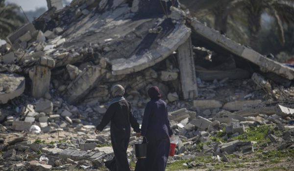 Israel asalta hospital Naser tras 25 días de asedio para recuperar cadáveres de rehenes