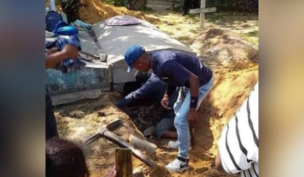 Vuelven a sepultar a la mujer que fue desenterrada en Waspam