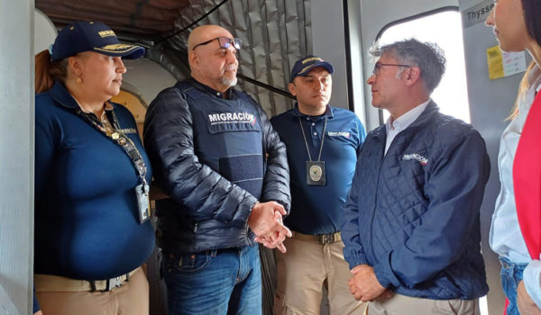 El exjefe paramilitar Mancuso llega a Colombia deportado de EE.UU. para acatar a la Justicia
