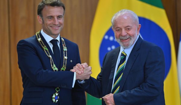 Lula y Macron afirman que el veto a la candidatura de Corina Yoris en Venezuela es «grave»
