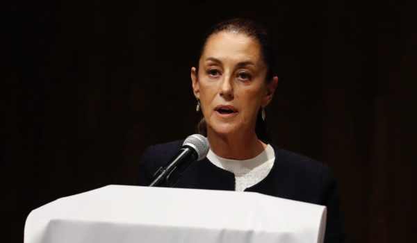 Sheinbaum lidera con el 58 % una encuesta rumbo a las elecciones presidenciales de México