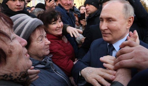 Elecciones en Rusia: los «comicios orquestados» que le darán un quinto mandato a Vladimir Putin