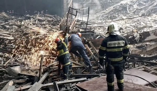 Rusia concluye las labores de búsqueda en el lugar de accidente y retira los escombros