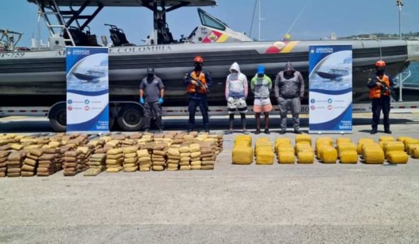 Dos nicaragüenses y un costarricense capturados en Colombia con millonario cargamento narco