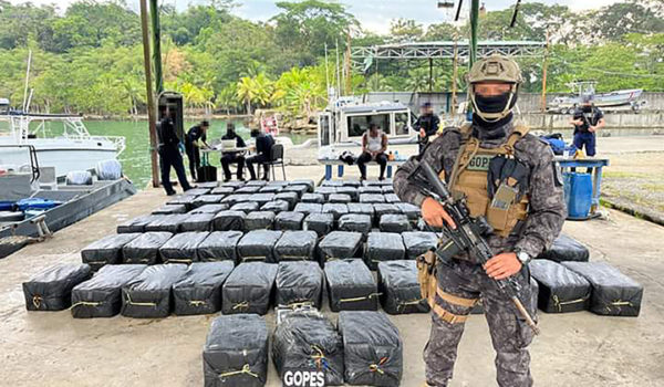 Cinco blufileños y un colombiano son capturados en Costa Rica con cargamento narco