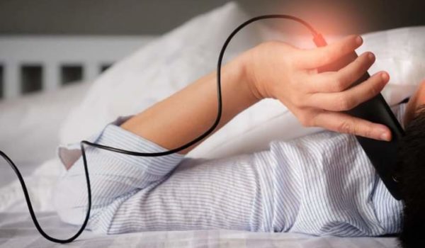 Niño se electrocuta en la isla de Ometepe cuando hacía llamada telefónica