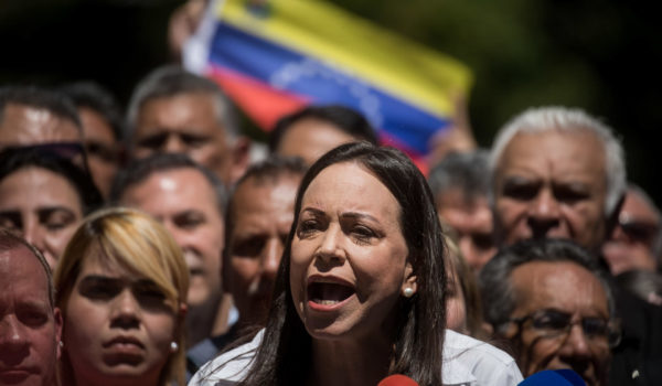María Corina Machado alerta a un grupo de países del riesgo de ser detenida en Venezuela