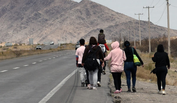 Sube la llegada de migrantes a la frontera norte de México por retraso en la ley SB4