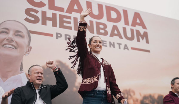 Sheinbaum promete en la frontera no «someterse» a Estados Unidos si llega a presidenta