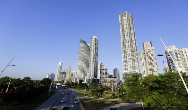 Panamá busca posicionarse como destino de inversión inmobiliaria frente a urbes como Miami