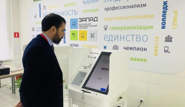 Laureano Ortega participa como «acompañante» de las votaciones en Rusia