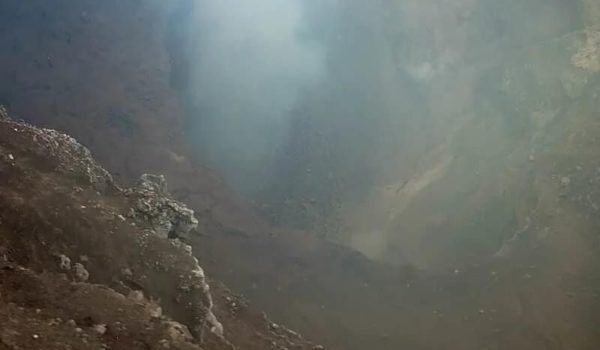 Habitantes de la zona del volcán Masaya reportan aumento en expulsión de gases
