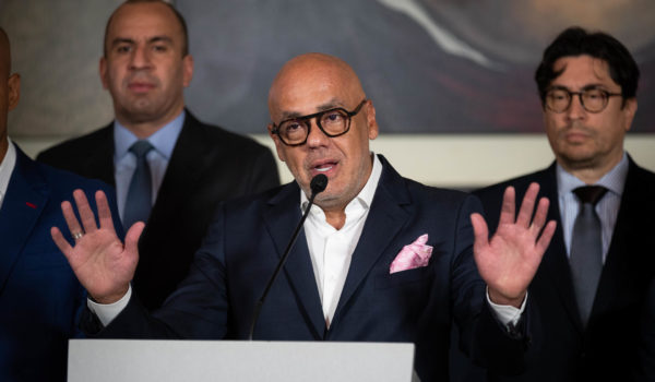 Venezuela considera una «acción lesiva» que EE.UU. haya revertido el alivio de sanciones