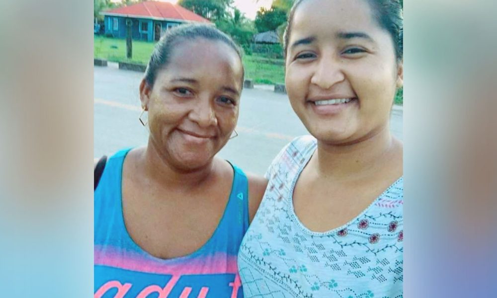 Gertrudis Hodgson y su hija Katry Deshany Putchie Hodgson, atacadas a balazos por la expareja de la primera. LA PRENSA/Tomada de Facebook