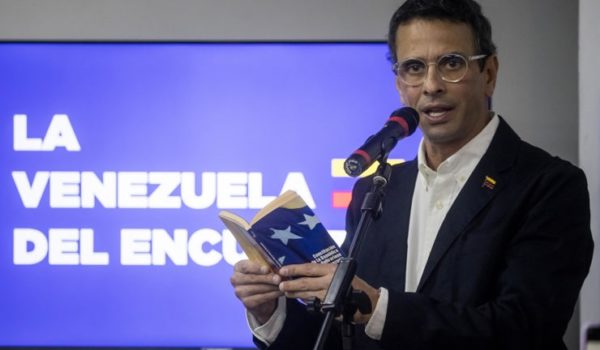 La oposición venezolana repudia las nuevas inhabilitaciones políticas contra cinco de sus dirigentes