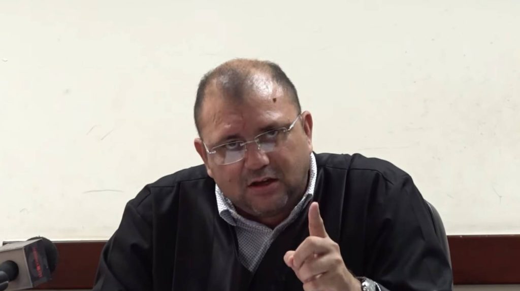 Ángel Jeancarlos Fernández, juez Cuatro Distrito Penal de Juicio de Managua. LA PRENSA/Captura de video/Canal 13. 