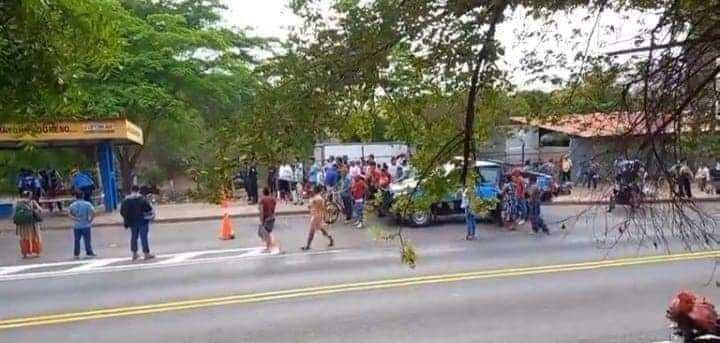 Un hombre fue asesinado en una parada buses en Condega, departamento de Estelí. LA PRENSA/ Redes sociale.s.