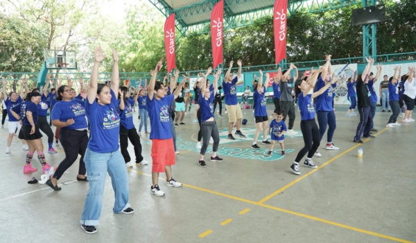 Claro se sumó a bailar por el autismo con Fundación Azul Esperanza
