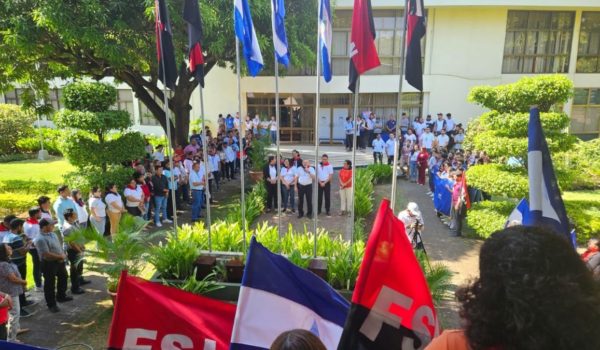 Dictadura saca a la calle a policías y militantes para celebrar el «Día de la Paz»