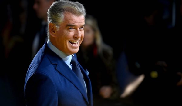 Pierce Brosnan se volverá a meter en la piel de un espía con el director Simon Barry