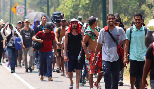 Habitantes de la frontera sur critican que México dé 110 dólares a migrantes deportados