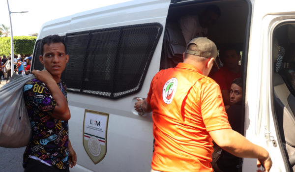 México detiene a 67 migrantes de India en el Caribe y a más de 100 de Centro y Suramérica