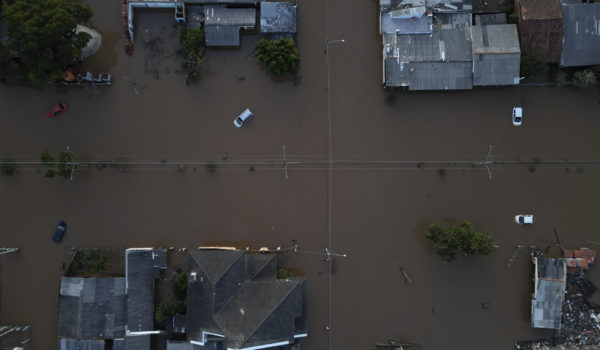 ACNUR alerta sobre situación de refugiados de Venezuela y Haití en área inundada de Brasil