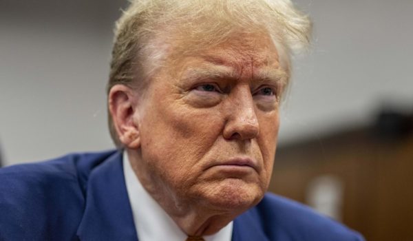Fiscalía pide que Trump reciba más multas por desacato en orden mordaza en su juicio penal
